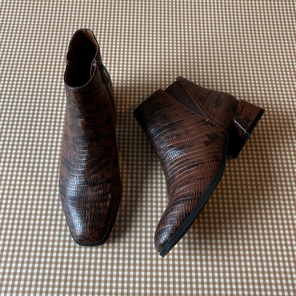 FRANCO SARTO "Nico" boot in Espresso Snake Print short boots booties. Size 6 - Picture 6 of 14